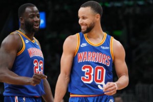  锡安脚踝扭伤预计缺席两周常规赛  