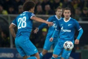  沙尔克04复苏迹象明显，主场连胜重燃保级希望