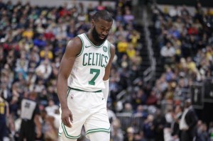  杰伦·布朗暴走凯尔特人大胜猛龙稳固东部第二位置