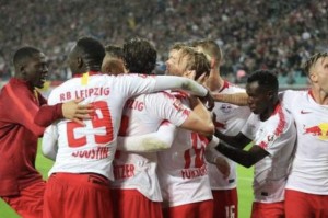  拜仁慕尼黑火力全开，德甲霸主地位稳固如磐