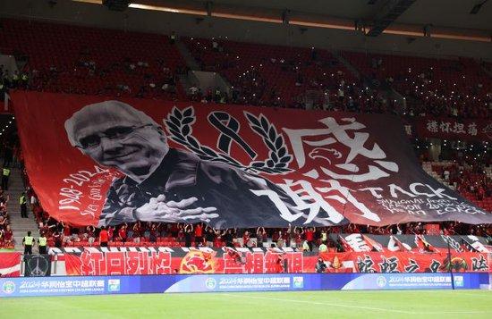  洛里昂老帅运筹帷幄，换人调整收到奇效扳平比分