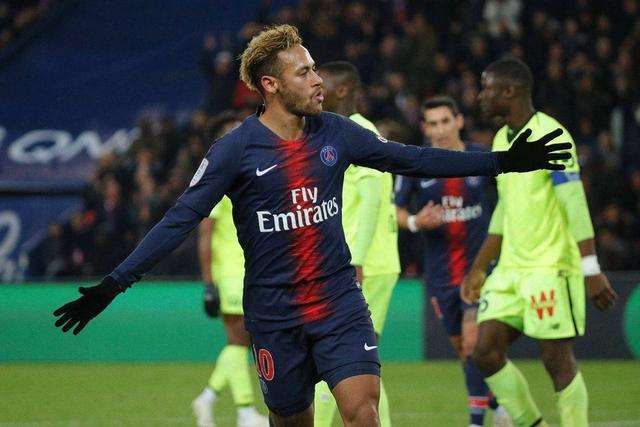  弗洛西诺内年轻阵容亮眼,平局展现黑马潜力