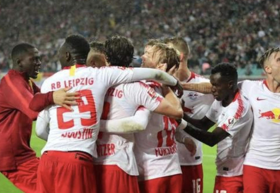  拜仁慕尼黑火力全开，德甲霸主地位稳固如磐